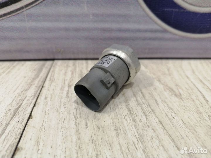 Датчик кондиционера хладагента Geely emgrand X7