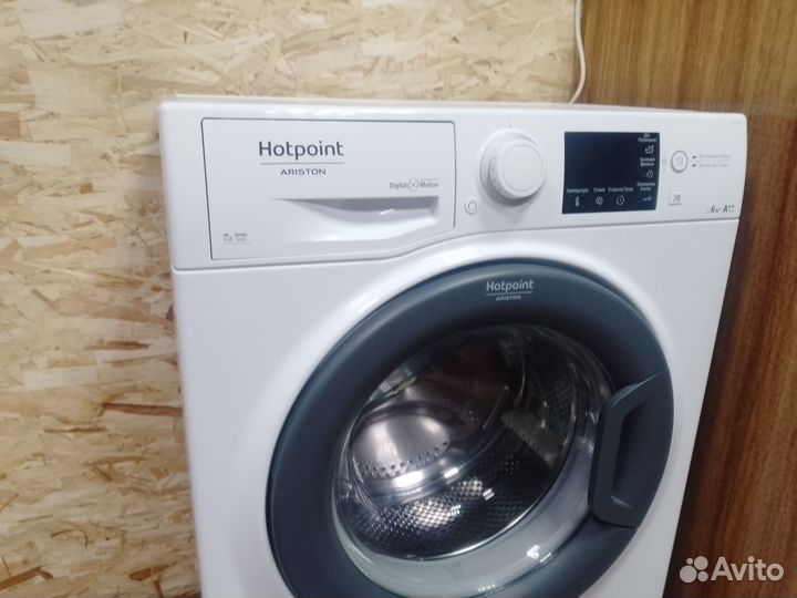 Стиральная машина Hotpoint Ariston RST 6229