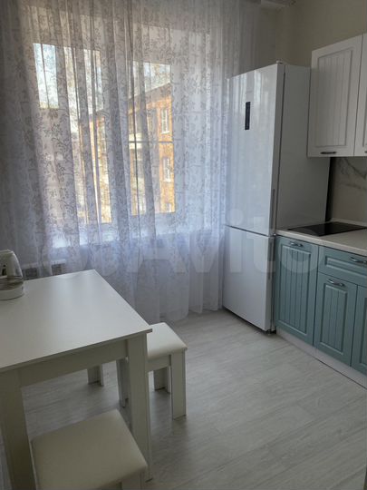 2-к. квартира, 43 м², 3/5 эт.