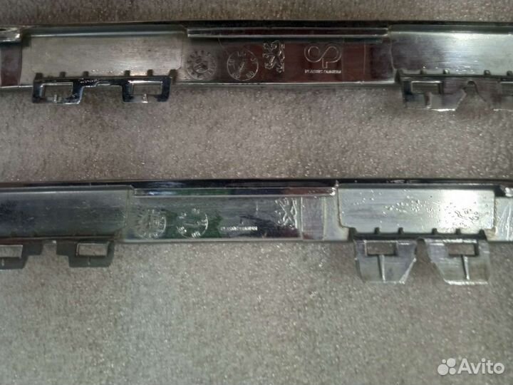 Молдинги решётки радиатора Peugeot 308 sw