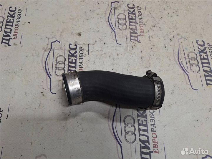 Патрубок интеркулера Audi Q7 2005