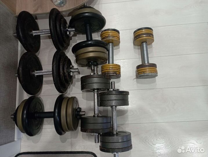 Блины, грифы, гантели, скамейки