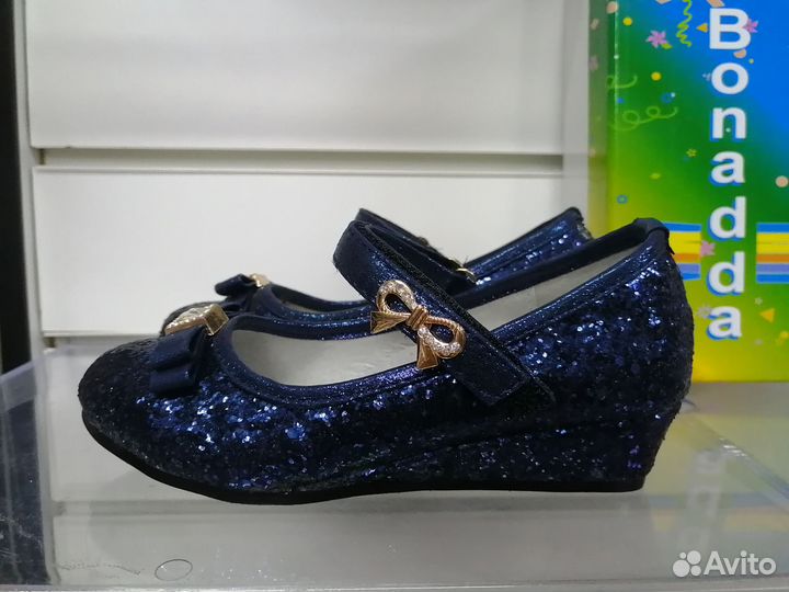 Туфли новые праздничные д/д. Размеры 27, 29