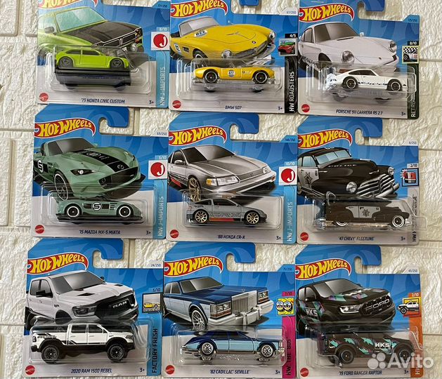 Hot wheels модели разных лет