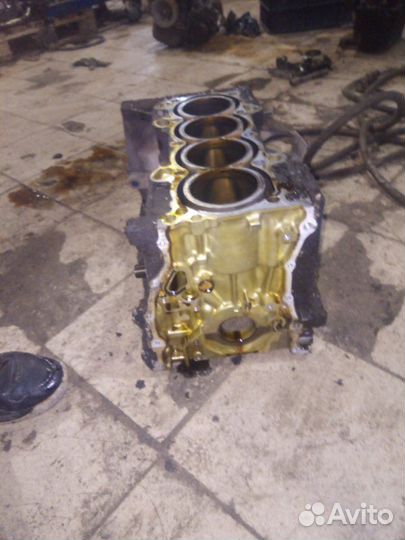 Блок цилиндров Honda Stream RN4 K20A