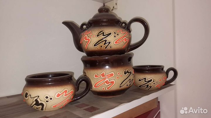 Заварочный чайник, кружки