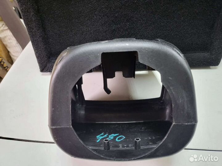 Кожух рулевой колонки Toyota Camry