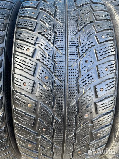 Kumho I'Zen RV Stud KC16 255/55 R18