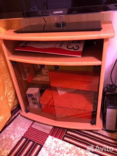 Тумба под телевизор