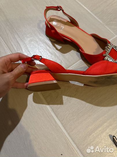 Босоножки женские 39 размер