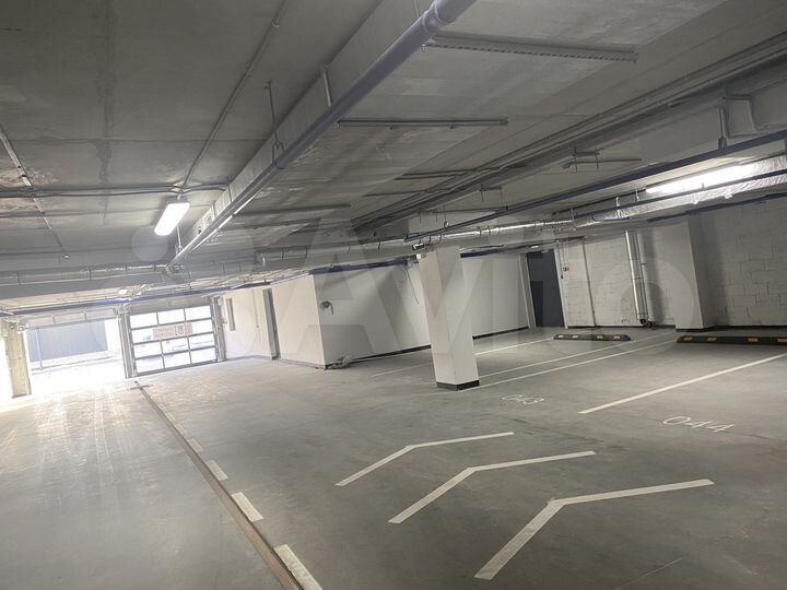 Машиноместо, 14 м²