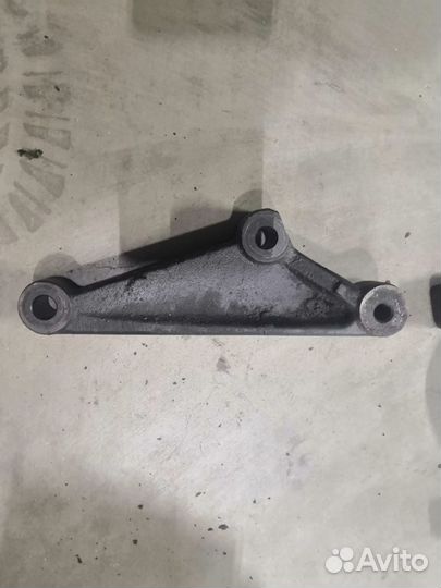 Кронштейн, система воздухозаборника двигателя DAF