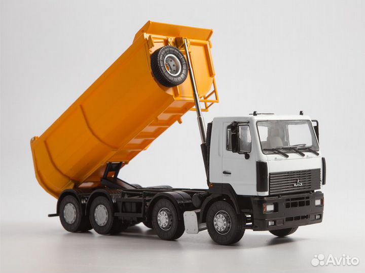 Коллекционная модель автобуса Икарус 250.59