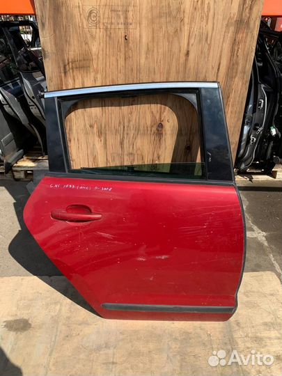 Правая задняя дверь Peugeot 3008 Пежо 3008