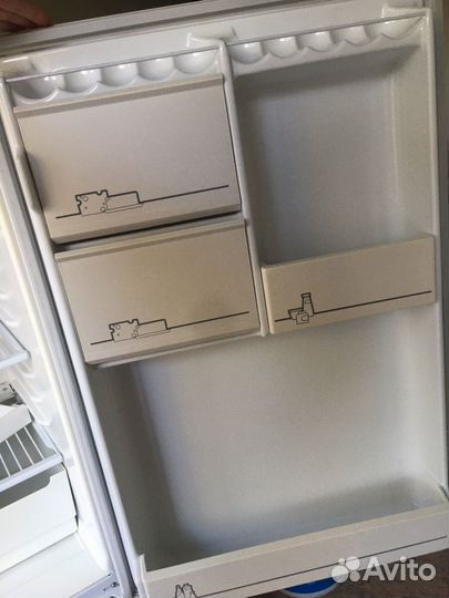 Холодильник бирюса