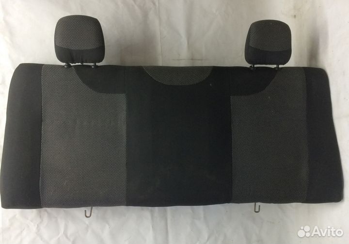 Спинка заднего сиденья рено Логан 2012г