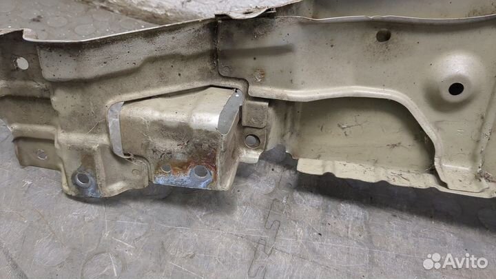 Крыло правое переднее Suzuki Grand Vitara