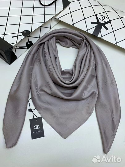 Стильные платки “Chanel”, весна 2023