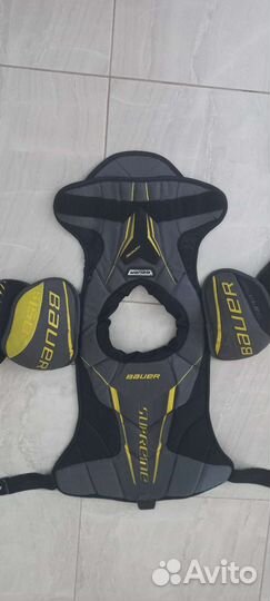 Нагрудник хоккейный