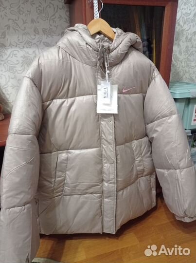 Пуховик женский