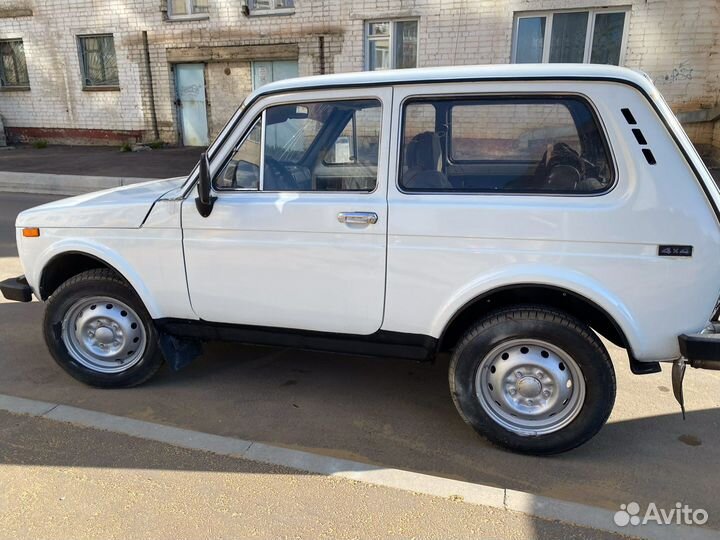 LADA 4x4 (Нива) 1.7 МТ, 1998, 170 000 км
