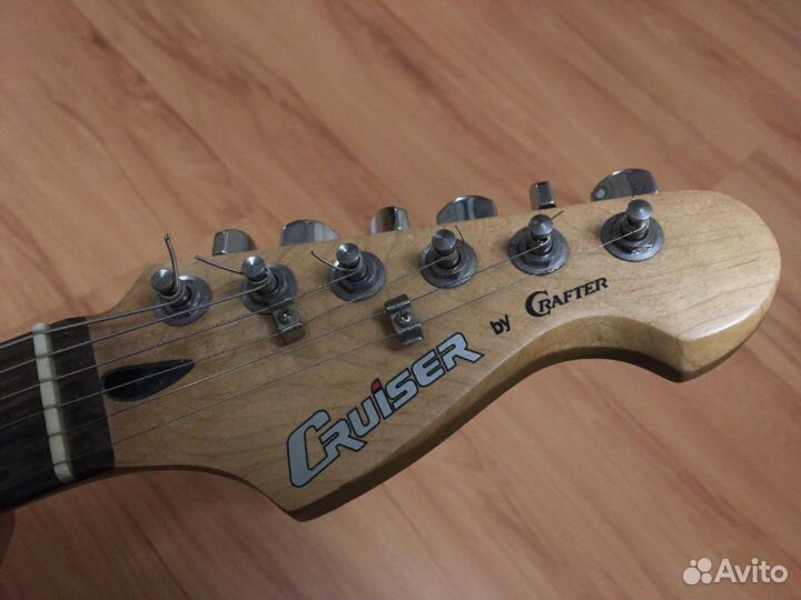 Электро Гитара фирмы Cruiser by Crafter как новая