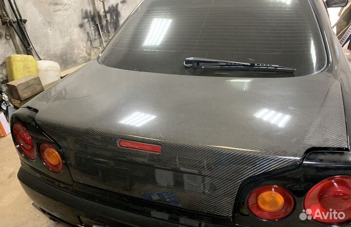 Крышка багажника nissan skyline r34 карбон