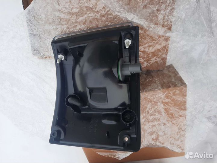 Рамка фары под габарит Hino Ranger (Тайвань)