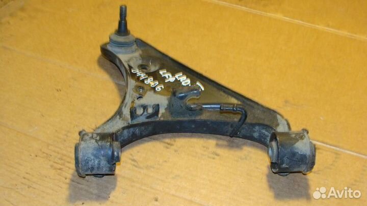 Передние верхние рычаги Land rover discovery 3 07г
