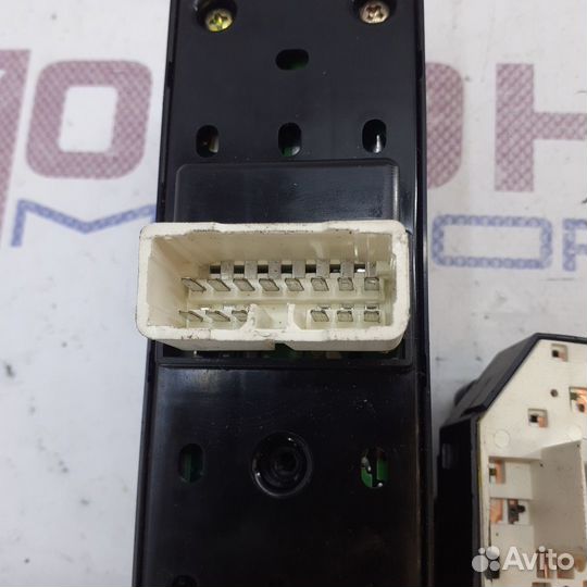 Блок управления стеклоподъемниками со складыванием