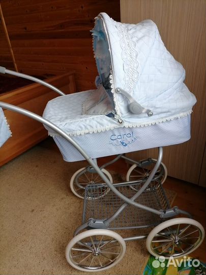 Игрушечная коляска