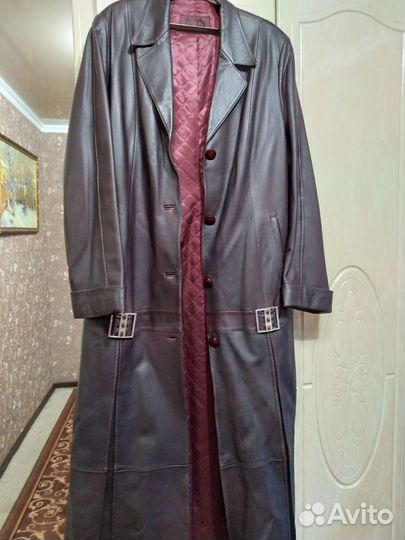 Кожаный плащ