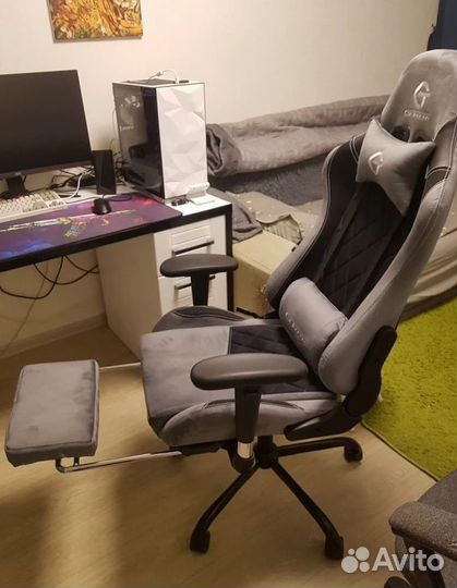 Компьютерное офисное кресло с массажем (новые)