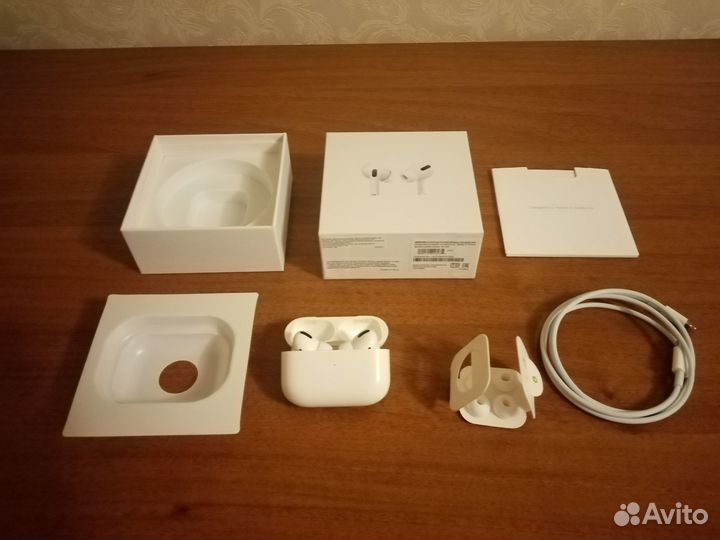 Наушники AirPods Pro