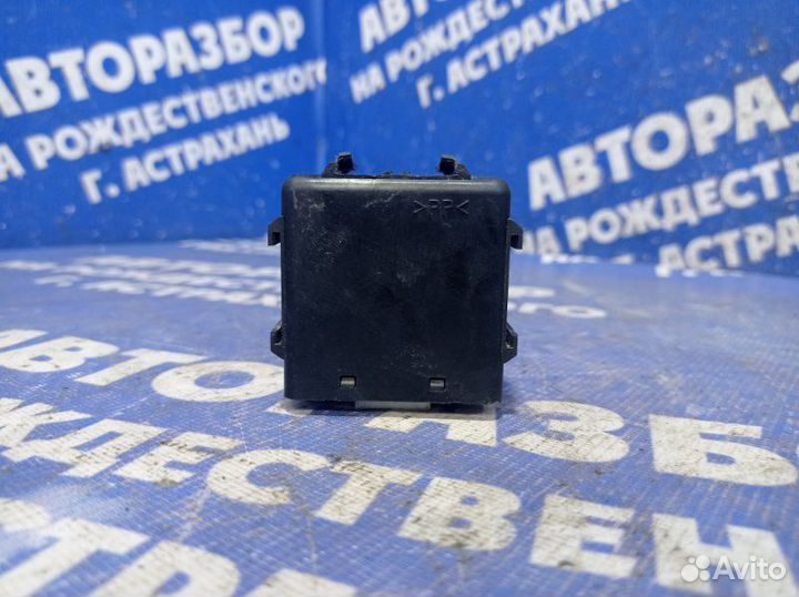 Блок управления светом Nissan Maxima A33 седан