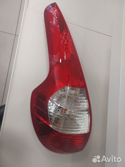 Фонарь задний левый Калина 2 хэтчбек