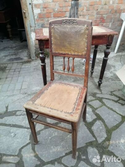 Антикварные дубовые стулья