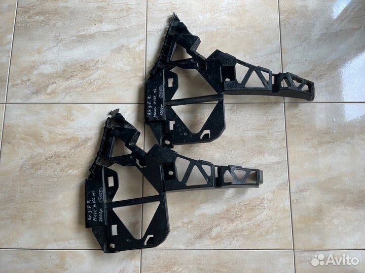 Кронштейн бампера задний правый Mercedes Ml Class