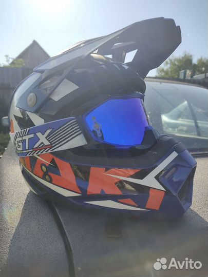 Кроссовый шлем