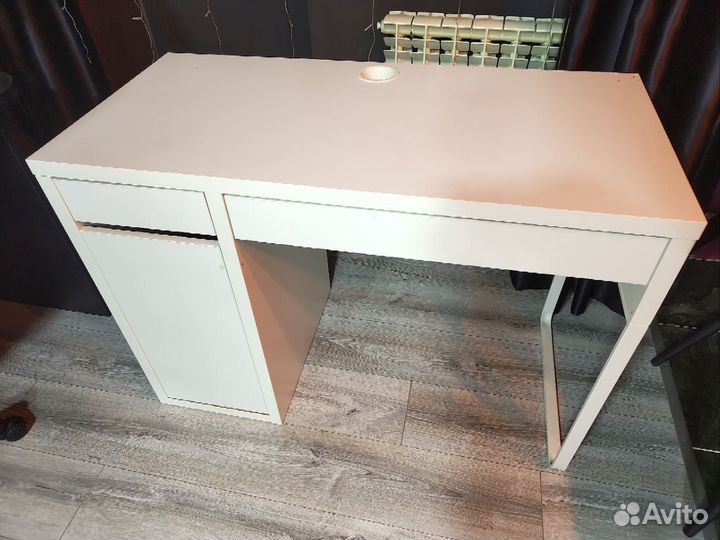 Стол IKEA Микке Белый