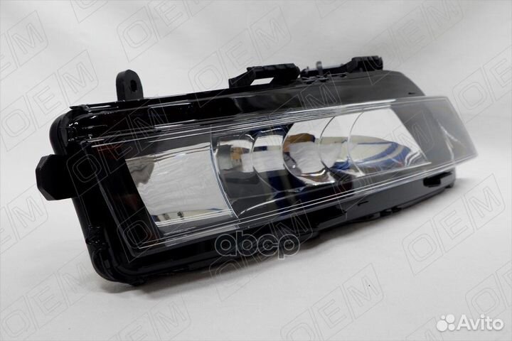 Фара противотуманная левая Skoda Octavia 3 A7