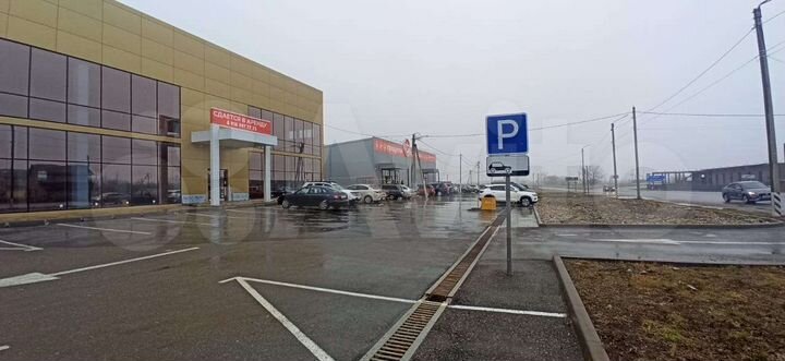 Торговая площадь, 1240 м²