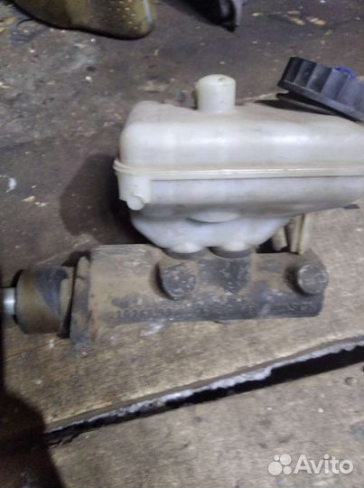 Запасти Вито 638