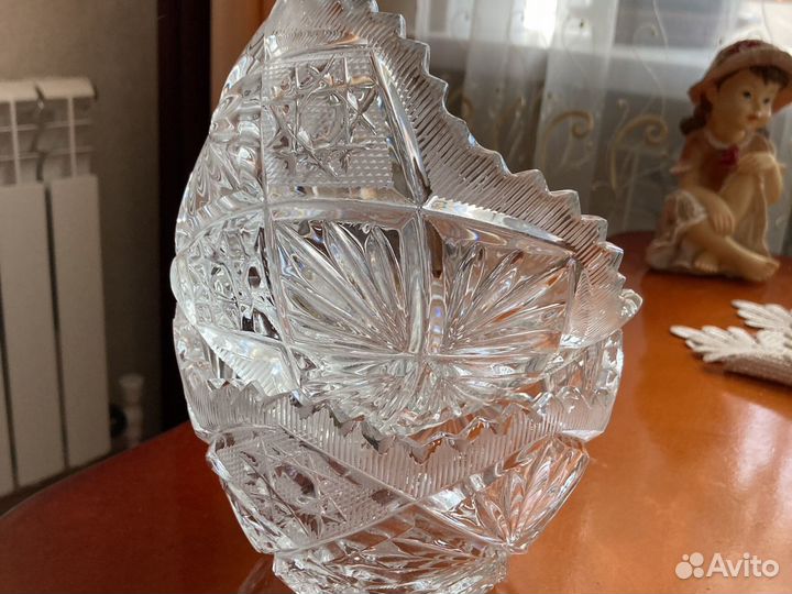 2 Хруст. конфет-салатницы новые