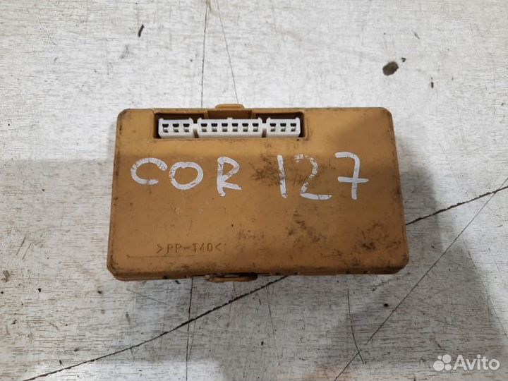 Блок электронный Toyota Corolla E120 2001-2006