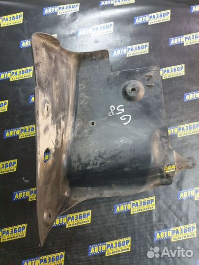 Пыльник двигателя боковой правый Opel Astra