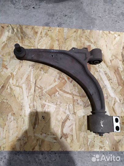 Передние Рычаги Опель Астра J