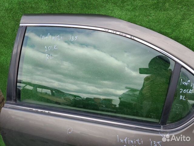 Стекло двери опускное заднее левое Infiniti I35