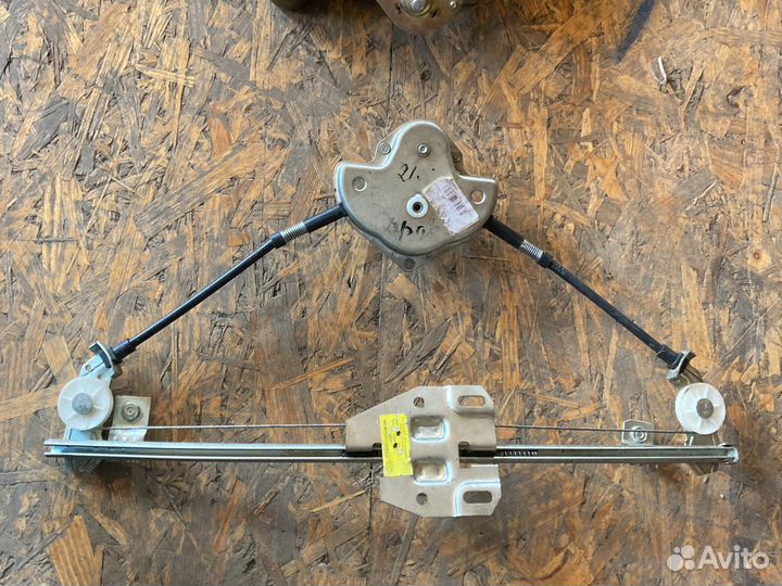 Стеклоподъемник механический ваз 2110, 2109