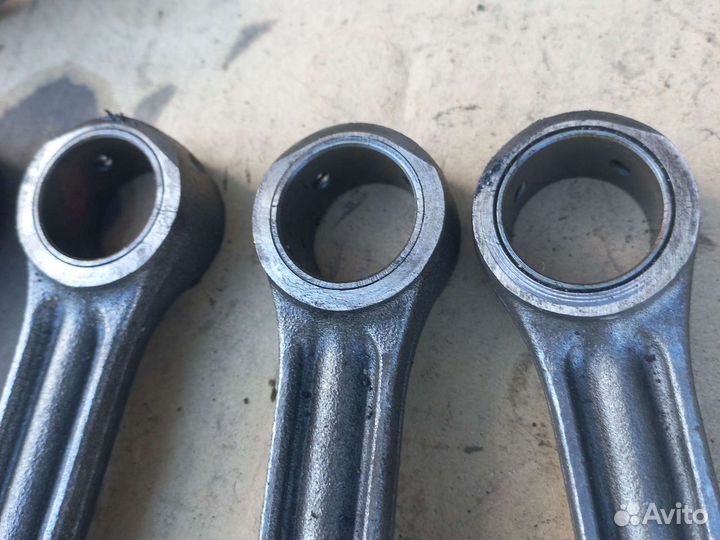 Audi A6 C4 2,5TDI комплект шатунов 046C